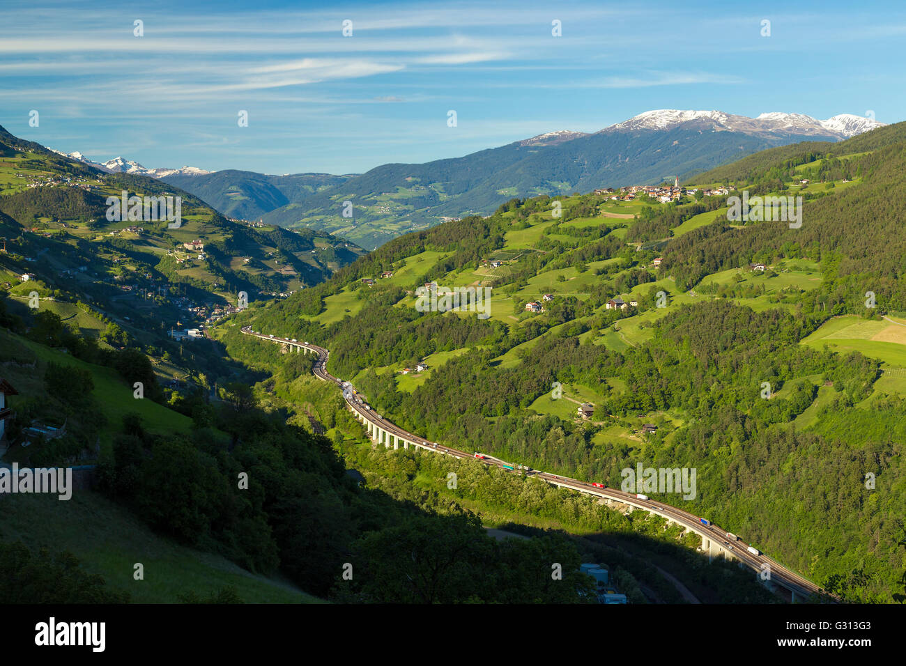 Brenner durch die Alpen italienische Seite Stockfoto