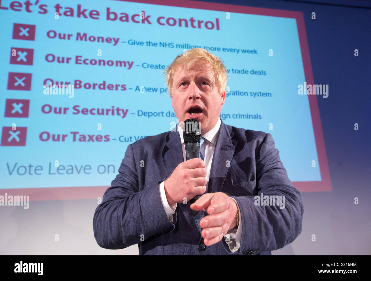 Boris Johnson spricht bei einer Abstimmung-Leave-Ereignis im Osten Londons vor der EU-Volksabstimmung am 23. Juni Stockfoto