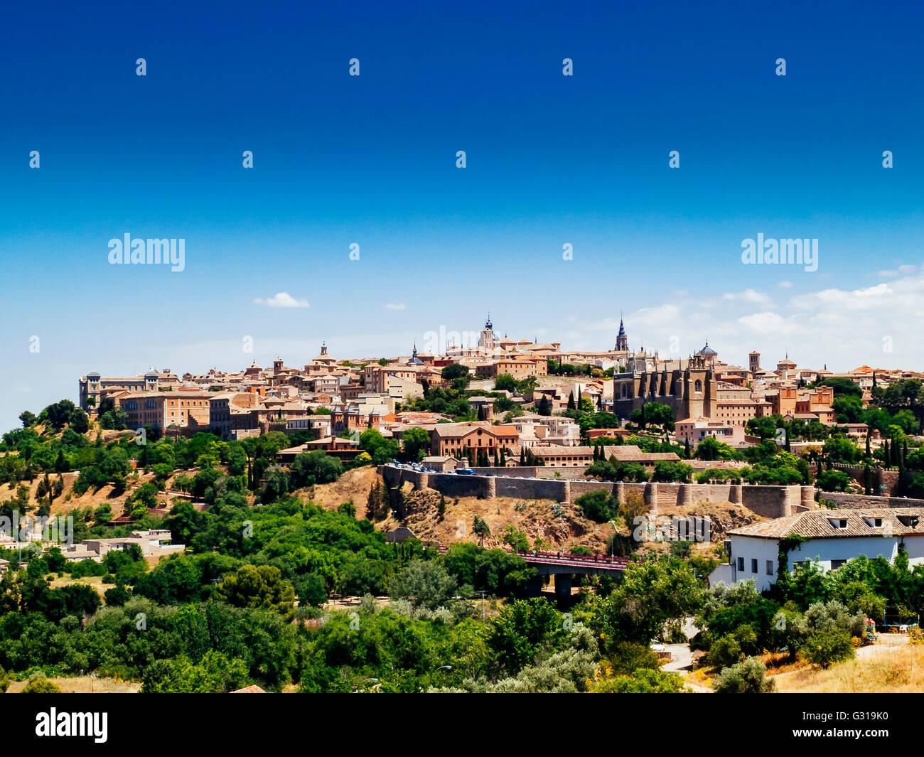 Toledo, Spanien – 4. Juni 2016: Panoramablick über die Stadt Toledo, Castilla La Mancha, Spanien. Stockfoto