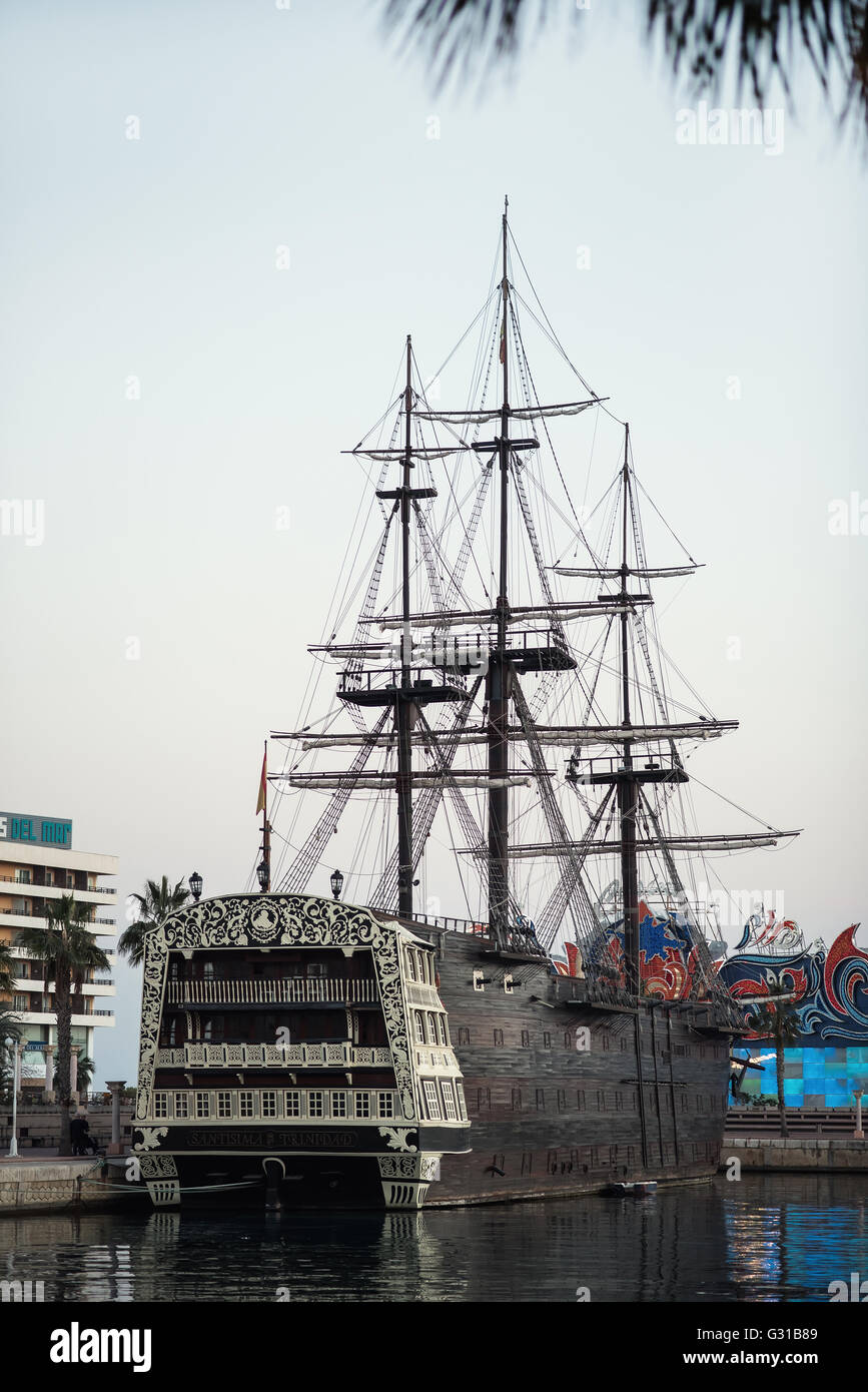 Replica santisima trinidad ship harbour Fotos und Bildmaterial in