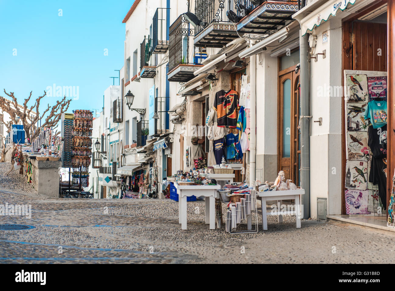 Souvenir-Shops in der alten Stadt Peniscola Stockfoto