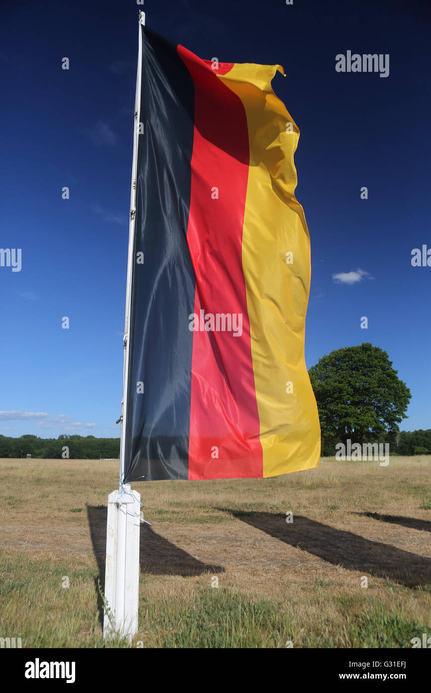 Hoppegarten, Deutschland, Staatsflagge der Bundesrepublik Deutschland Stockfoto
