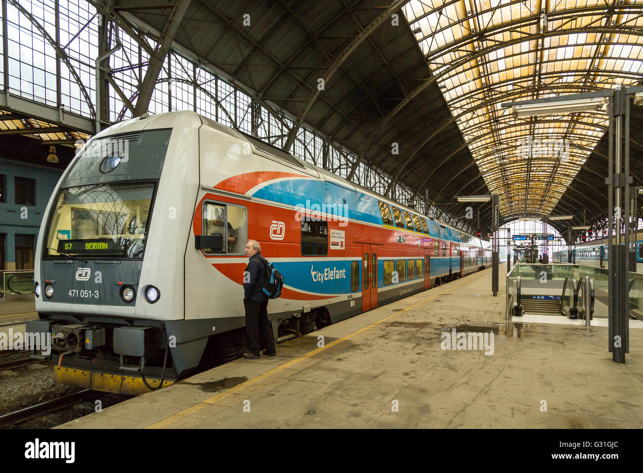 Prag, Tschechische Republik, die Bahn Ceske Drahy in Prag Hauptbahnhof Stockfoto