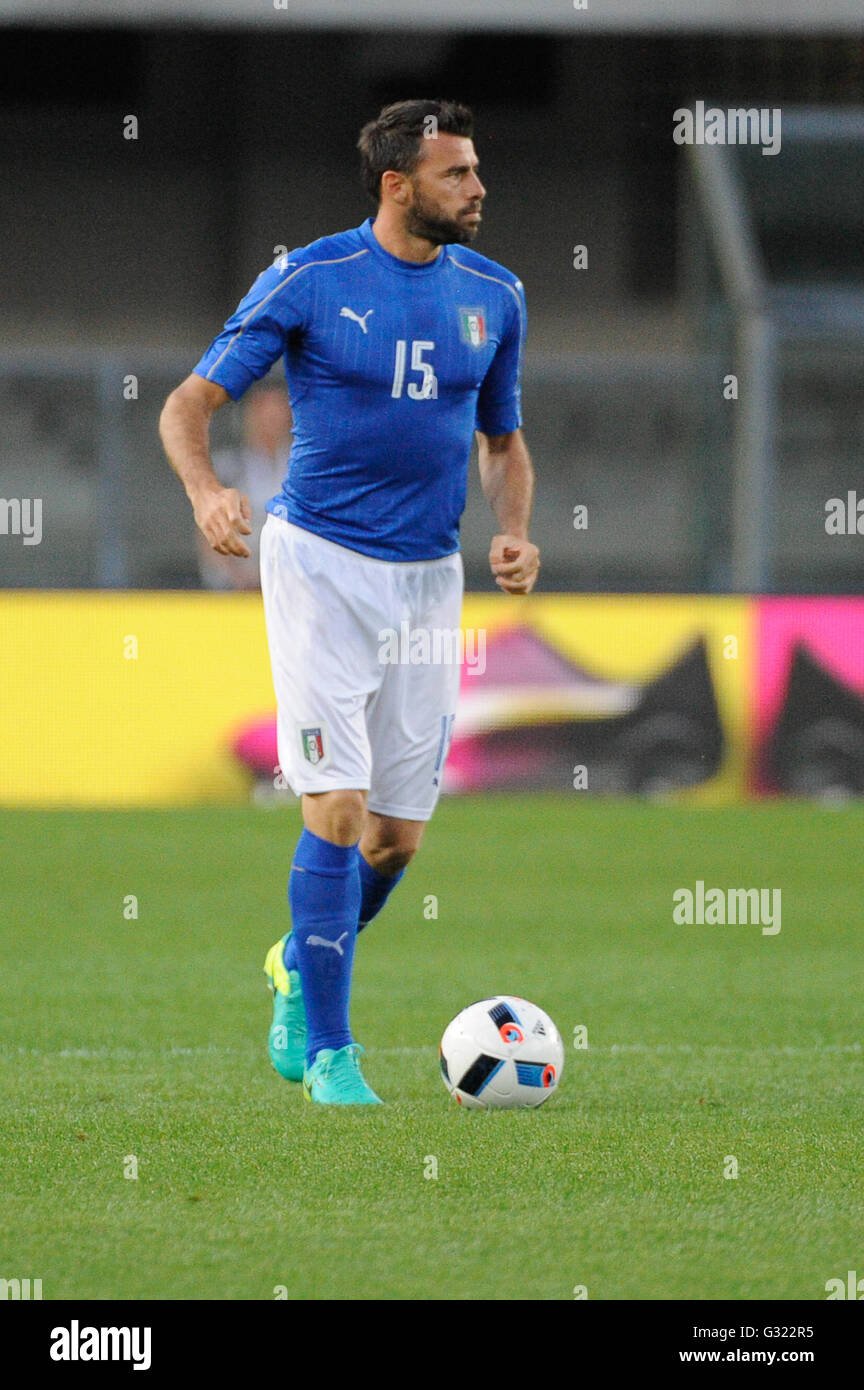 Bentegodi Stadion, Verona, Italien. 6. Juni 2016. Internationale Fußball-freundlich. Italien gegen Finnland. Andrea Barzagli Credit: Aktion Plus Sport/Alamy Live-Nachrichten Stockfoto