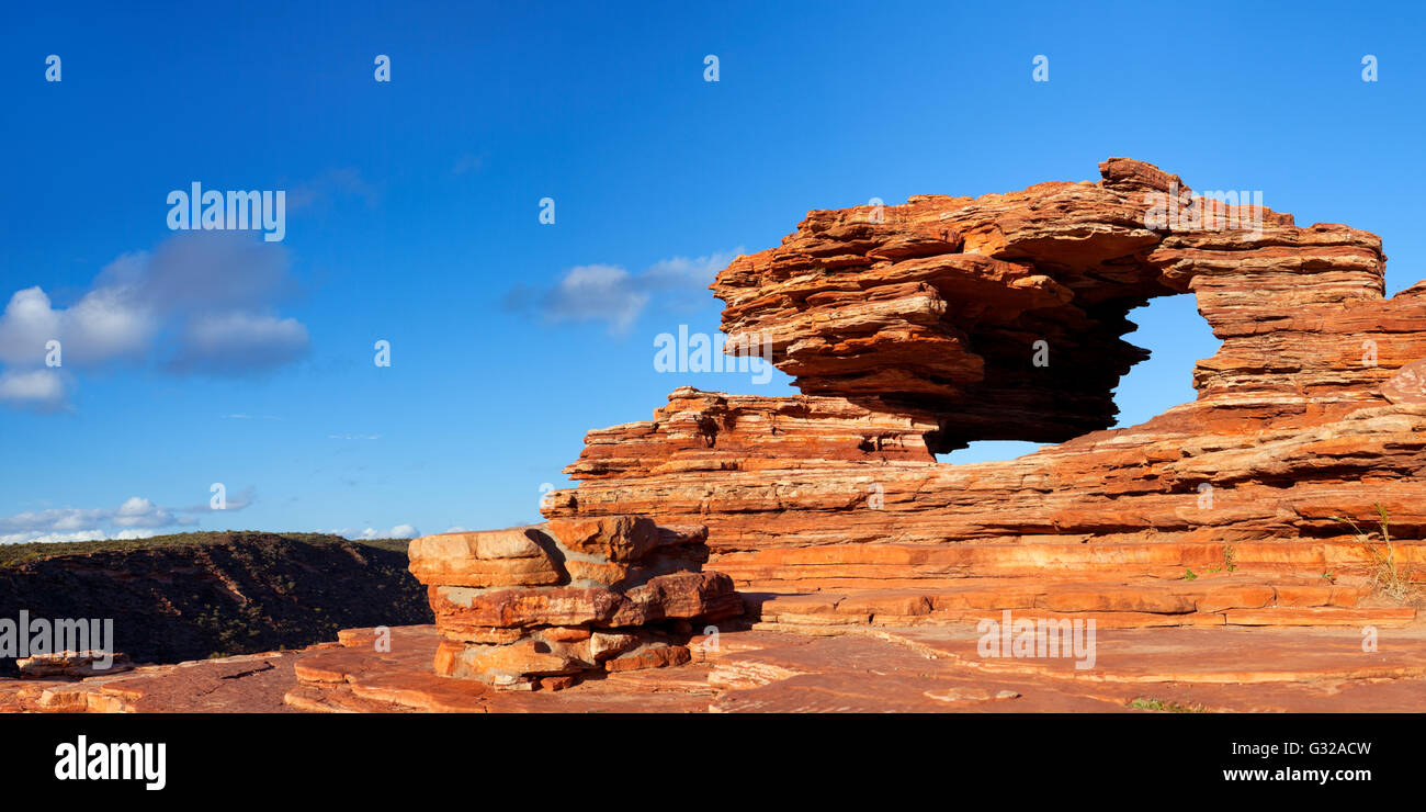 Der Natur-Fenster, einen natürlichen Bogen Felsformation im Kalbarri National Park, Western Australia. Stockfoto