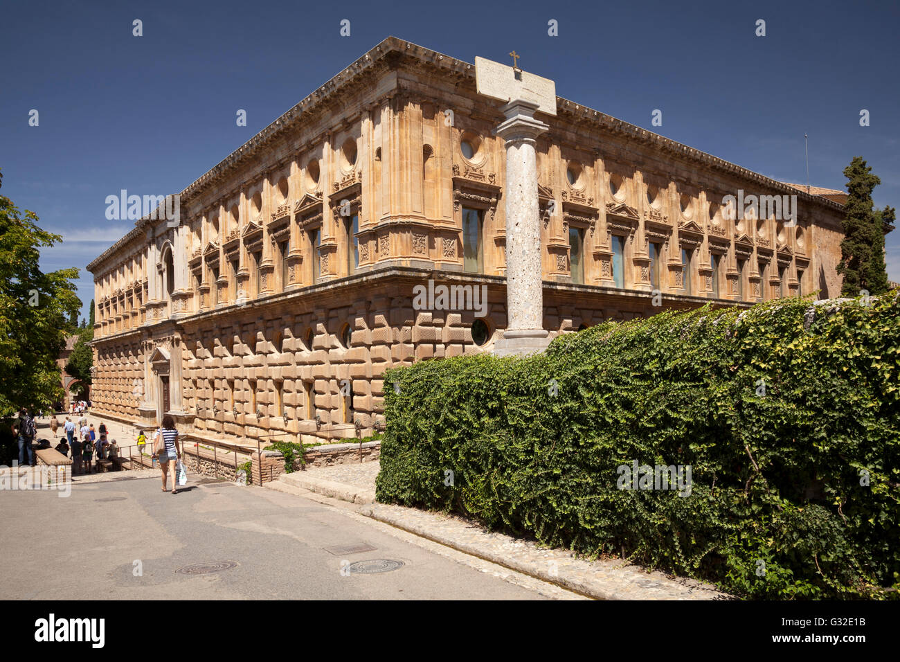 Palacio de Carlos-Palast, Palast von Charles V, auf dem Gelände der Alhambra, UNESCO-Weltkulturerbe, Granada, Andalusien Stockfoto