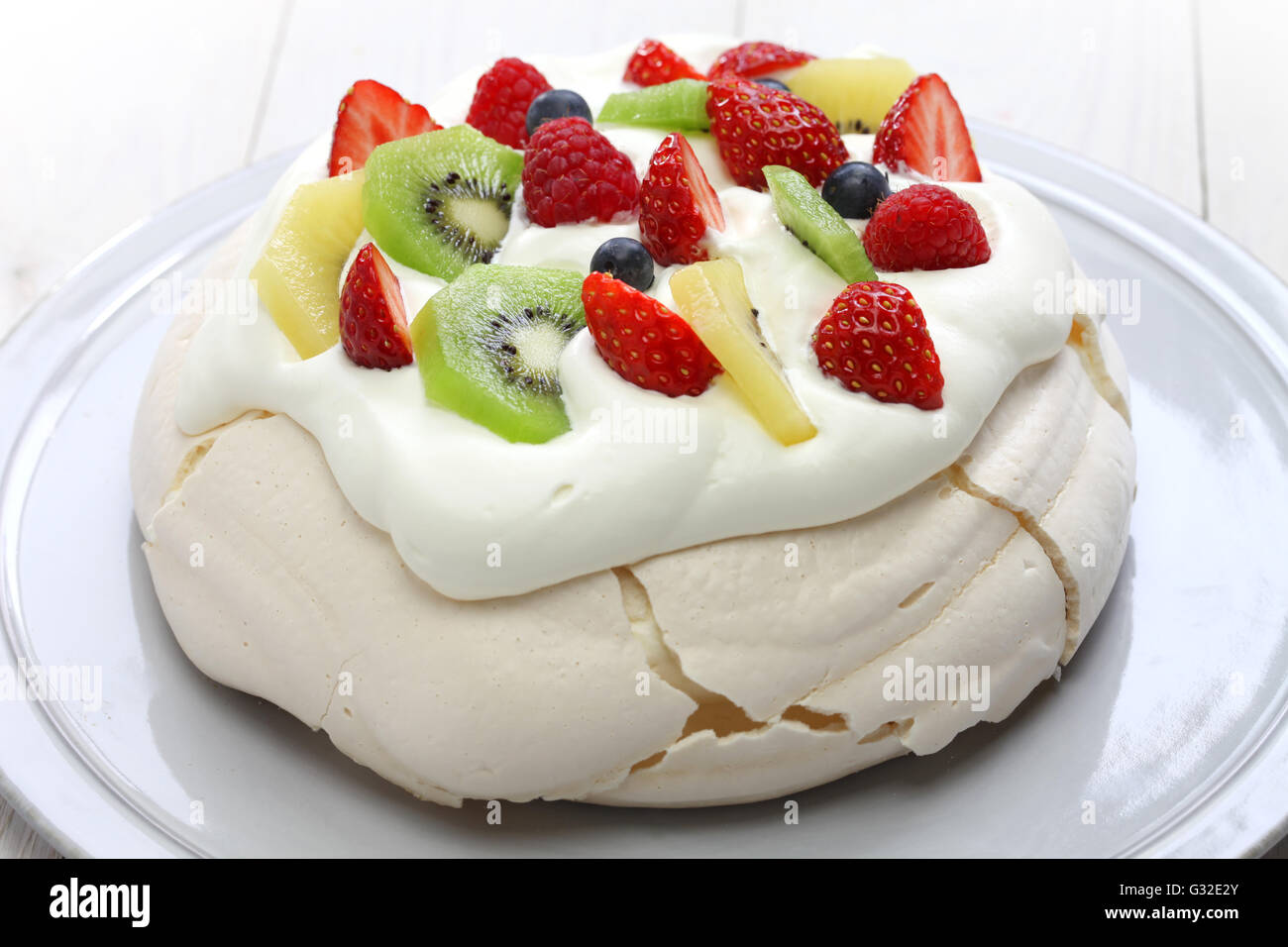 hausgemachte Pavlova, Baiser Kuchen, New Zealand australische dessert Stockfoto