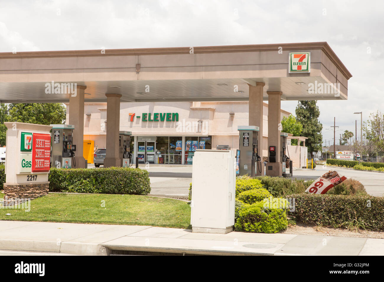 7 elf Tankstelle in Orange County Kalifornien, USA Stockfoto