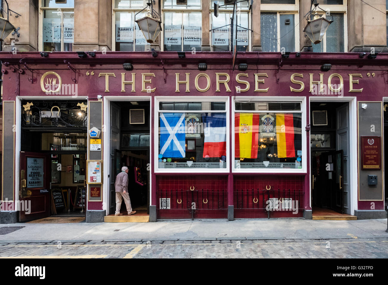 Außenseite des berühmten Horseshoe Bar in Glasgow, Schottland, Vereinigtes Königreich Stockfoto