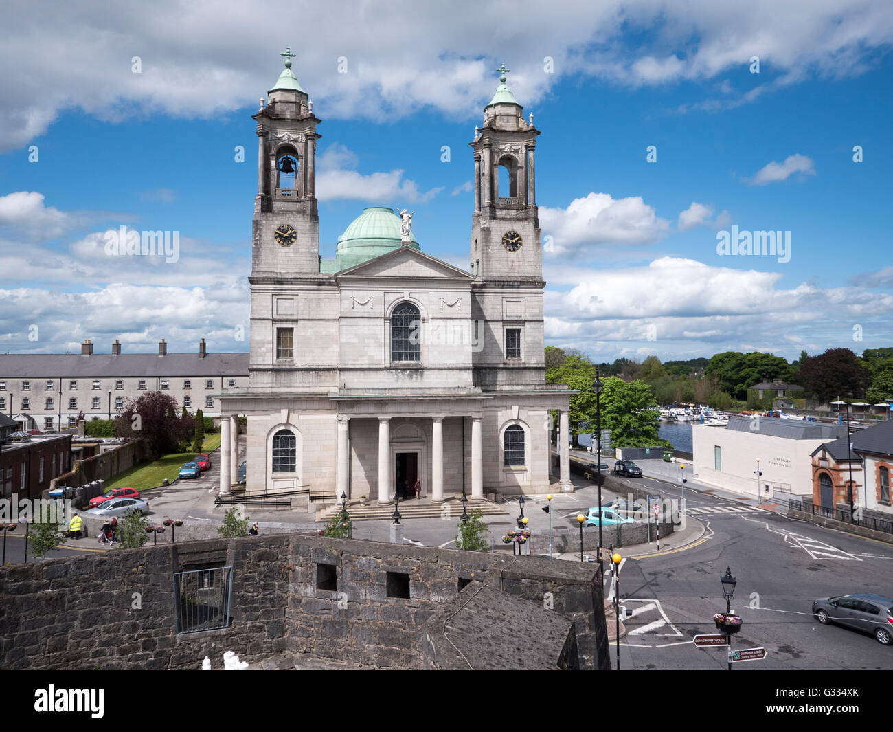 Die Kirche der Heiligen Peter und Paul, Barrack Street, Athlone, Grafschaft Westmeath, Irland. Stockfoto