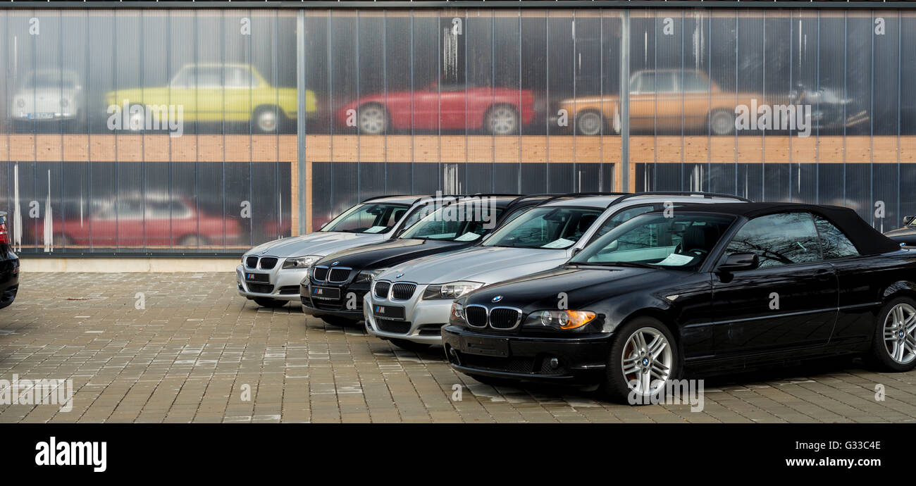 BMW Fahrzeuge - neue und klassische Stockfoto