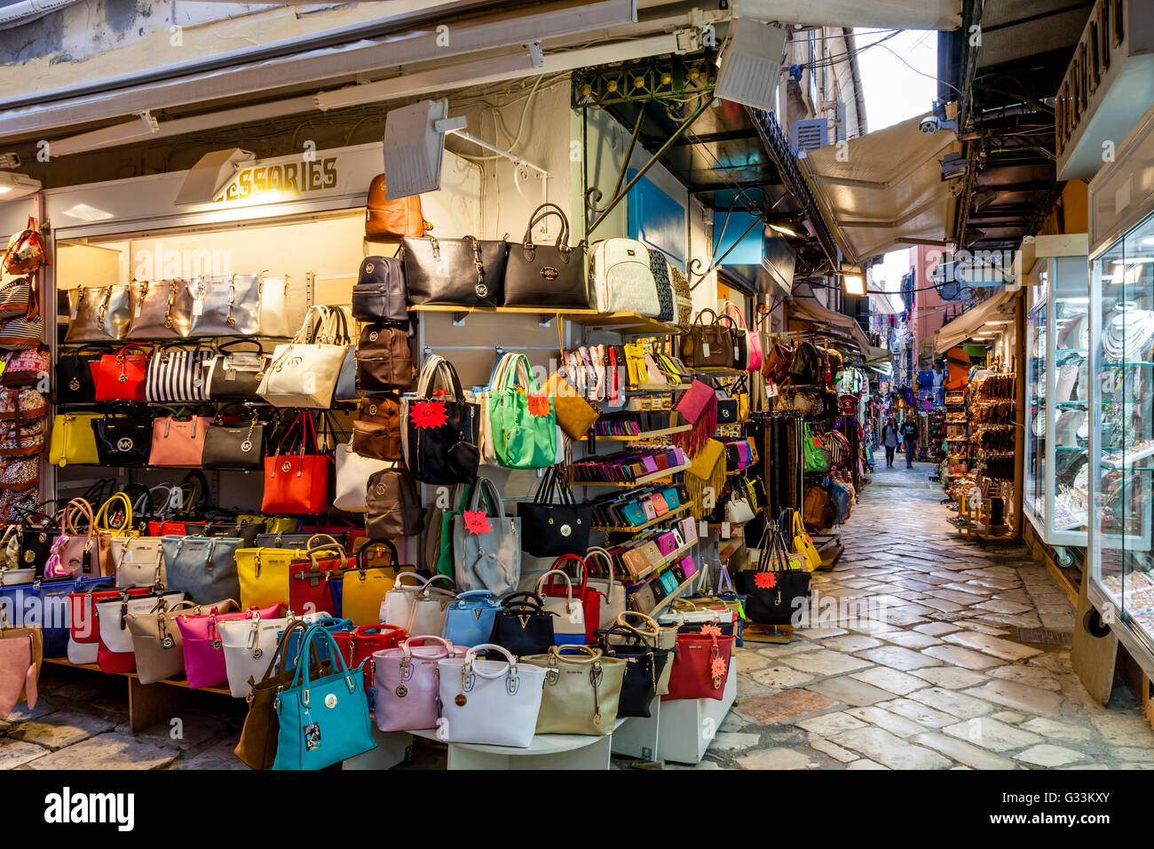 Bunte Läden In der Altstadt von Korfu, Korfu, Griechenland Stockfoto