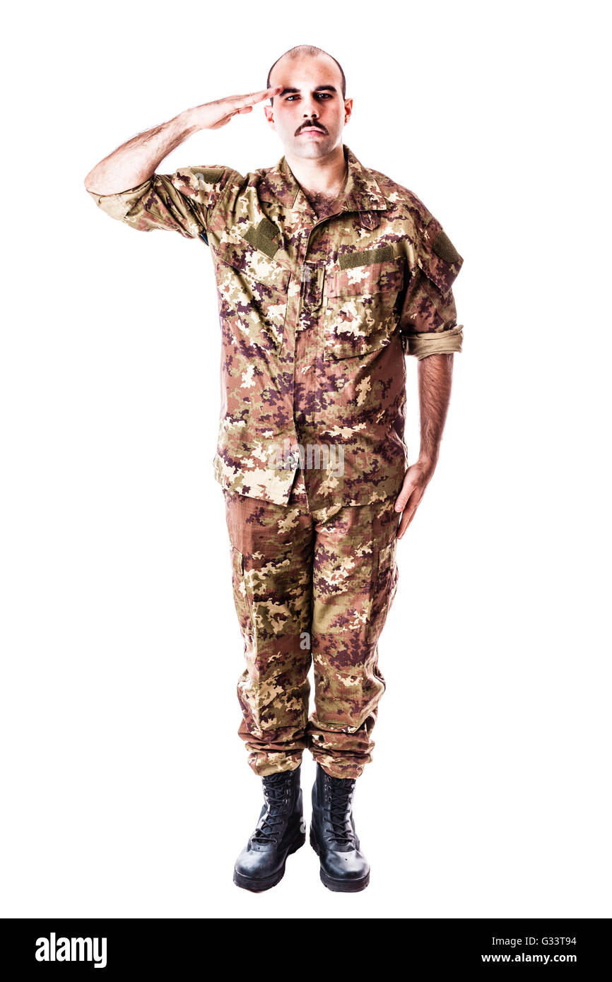 ein junger Soldat mit Camouflage uniform auf einem weißen Hintergrund isoliert Stockfoto