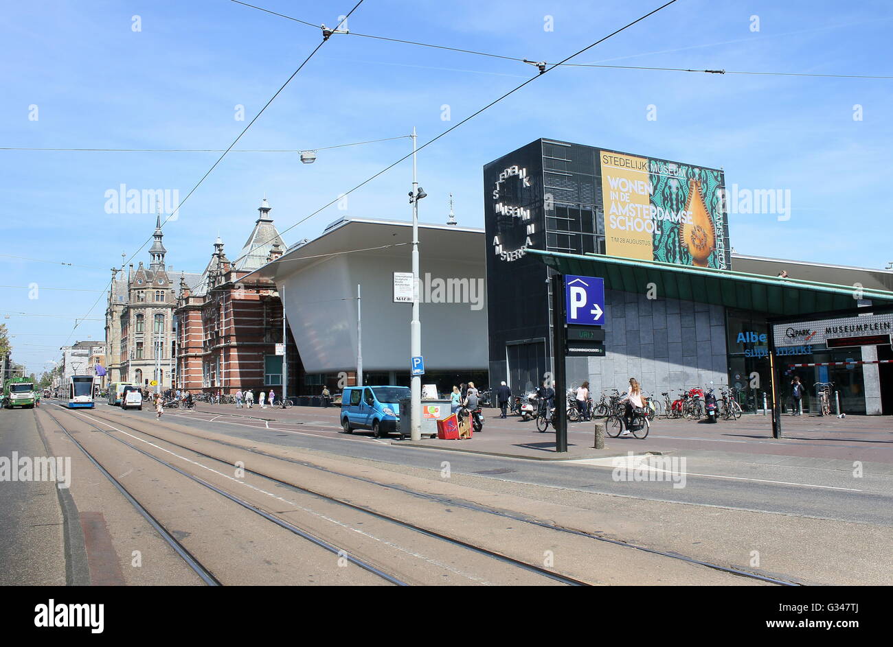 Stedelijk Museum Amsterdam, Museum für moderne & zeitgenössische Kunst und Design, neue Anlage Van Baerlestraat. und Museumplein Stockfoto