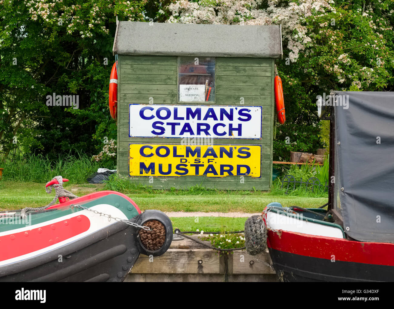 Colmans Emaille Schilder auf eine Canalside Schuppen in Norbury Junction auf der Shropshire Union Canal, Staffordshire, England, UK Stockfoto