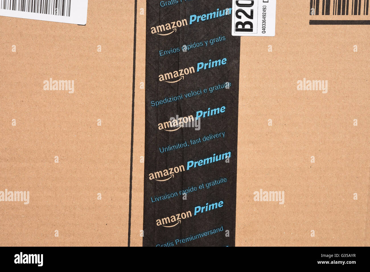 Amazon Prime-Logo auf einem Karton Stockfotografie - Alamy