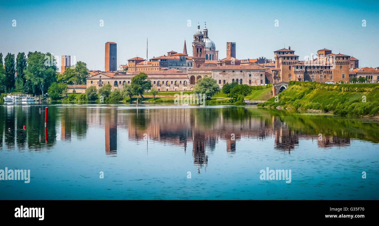 Wunderschönen Blick auf die historische Stadt Mantua in der Lombardei, Italien Stockfoto