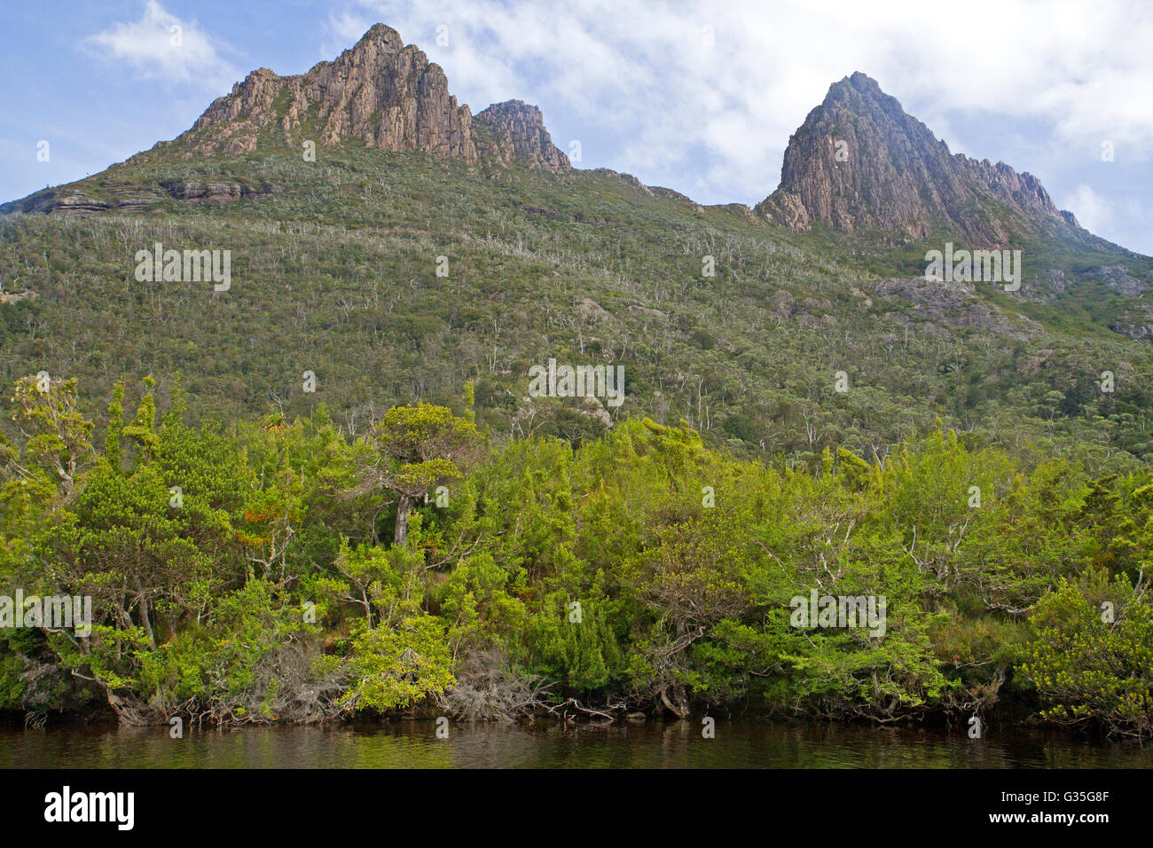 Cradle Mountain auf Dove Lake aus gesehen Stockfoto