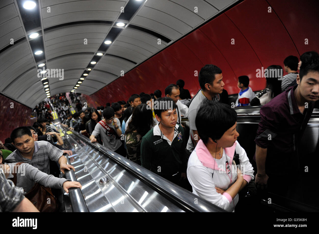 CHINA Provinz Guangdong, Stadt Guangzhou, öffentliche Verkehrsmittel, Bahnhof der U-Bahn Stockfoto
