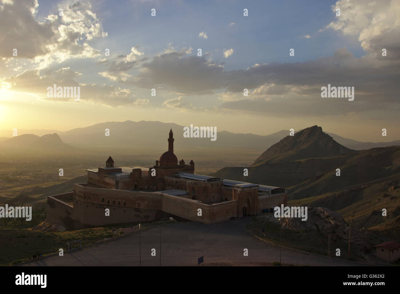 Ishak Pasa Palast bei Sonnenuntergang, in der Nähe von Dogubayazit, Türkei Stockfoto