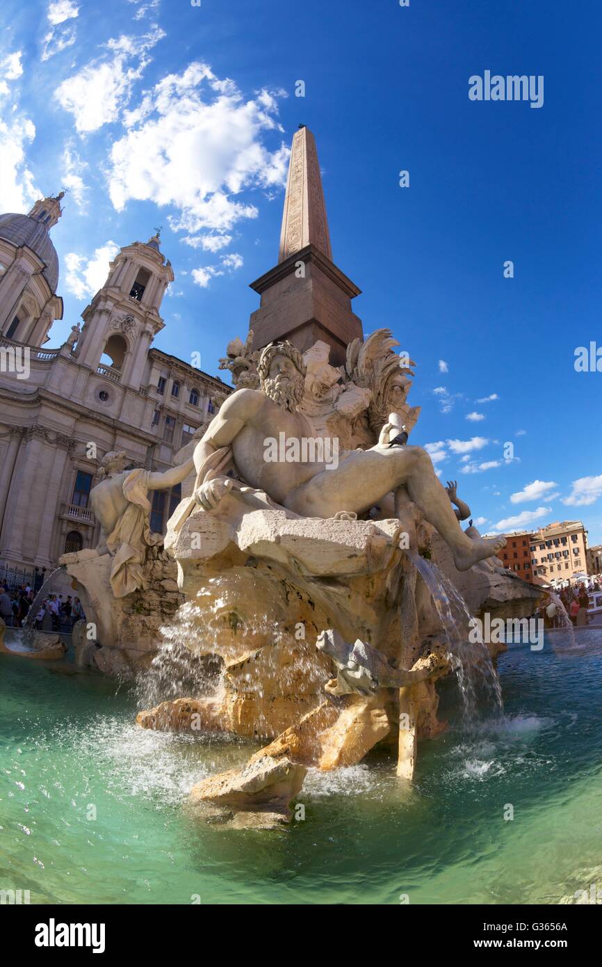 Brunnen der vier Flüsse, von Gian Lorenzo Bernini. 1651, Piazza Navona, Rom, Italien, Europa Stockfoto