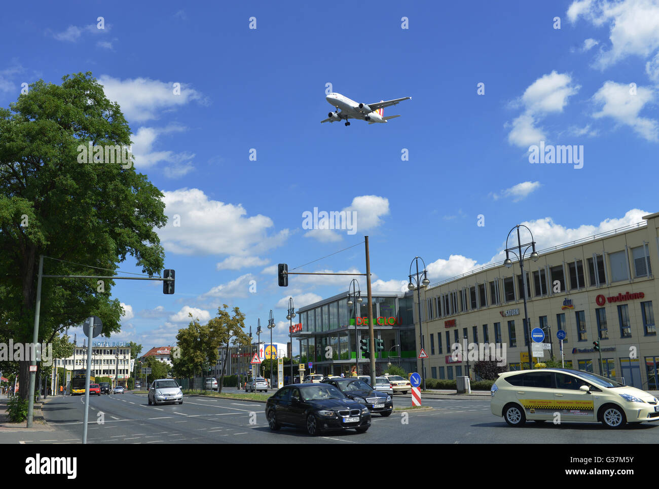 Fluglaerm, Kurt-Schumacher-Damm, Tegel, Berlin, Deutschland Stockfoto