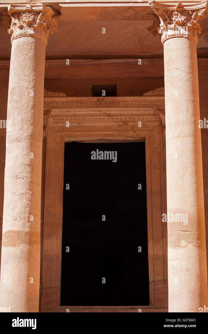 Der Haupteingang zum ''Treasury'' (Al Khazneh), Petra, Jordanien, Naher Osten. Stockfoto