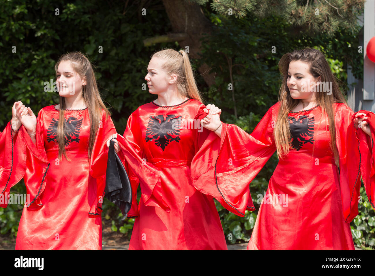Albanische frauen treffen