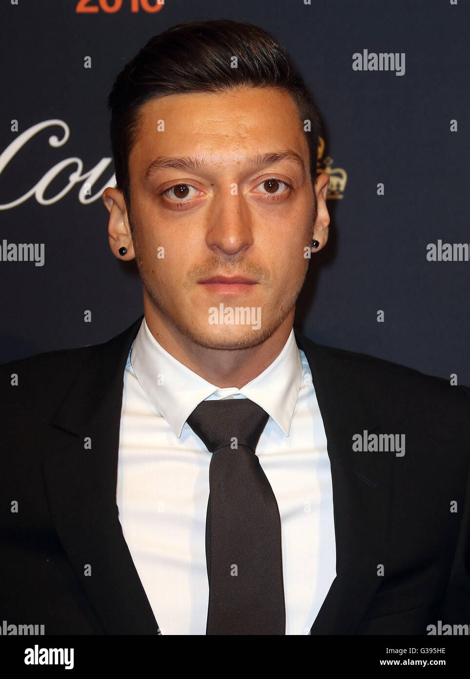 29. April 2016 - Mesut Özil Teilnahme an BT-Sports Awards am Battersea Evolution in London, Vereinigtes Königreich. Stockfoto