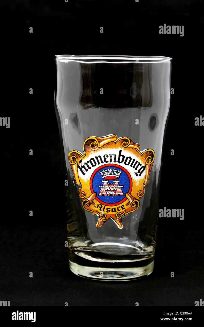 Kronenbourg Half Pint Glas Stockfoto