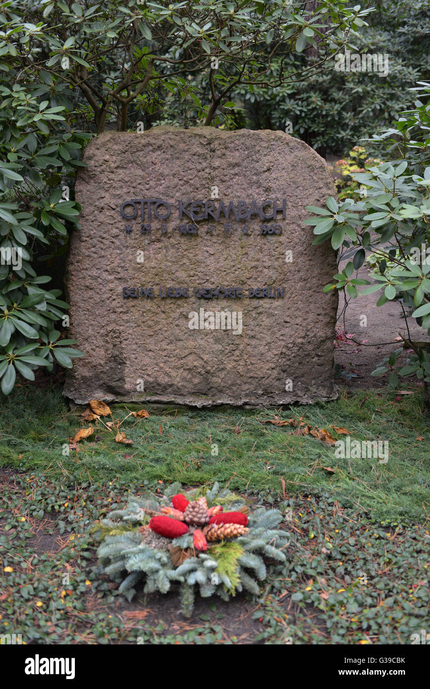 Greifen, Otto Kermbach, Waldfriedhof Dahlem, Huettenweg, Berlin, Deutschland / Hüttenweg Stockfoto
