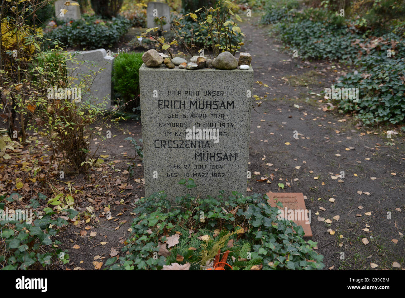 Greifen, Erich Muehsam, Waldfriedhof Dahlem, Huettenweg, Berlin, Deutschland / Hüttenweg, Mühsam Stockfoto