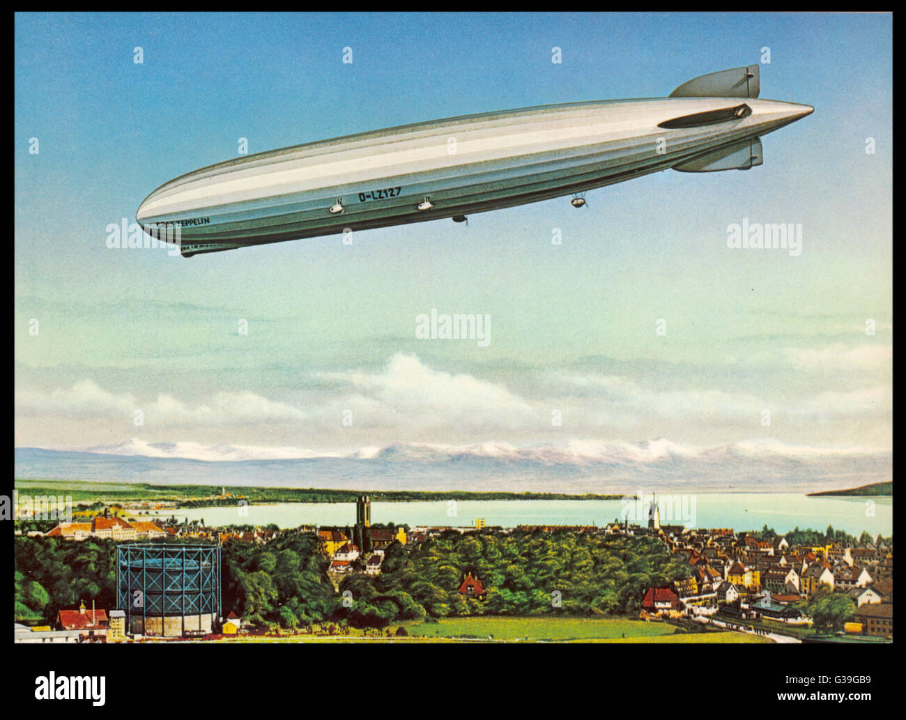 Zeppelin LZ 127 - Postkarte Stockfoto