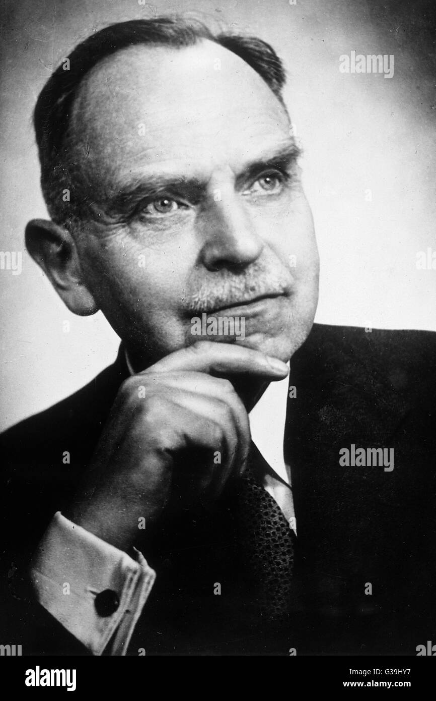 Deutscher Chemiker und Nobelpreisträger OTTO HAHN (18791968) Datum ca