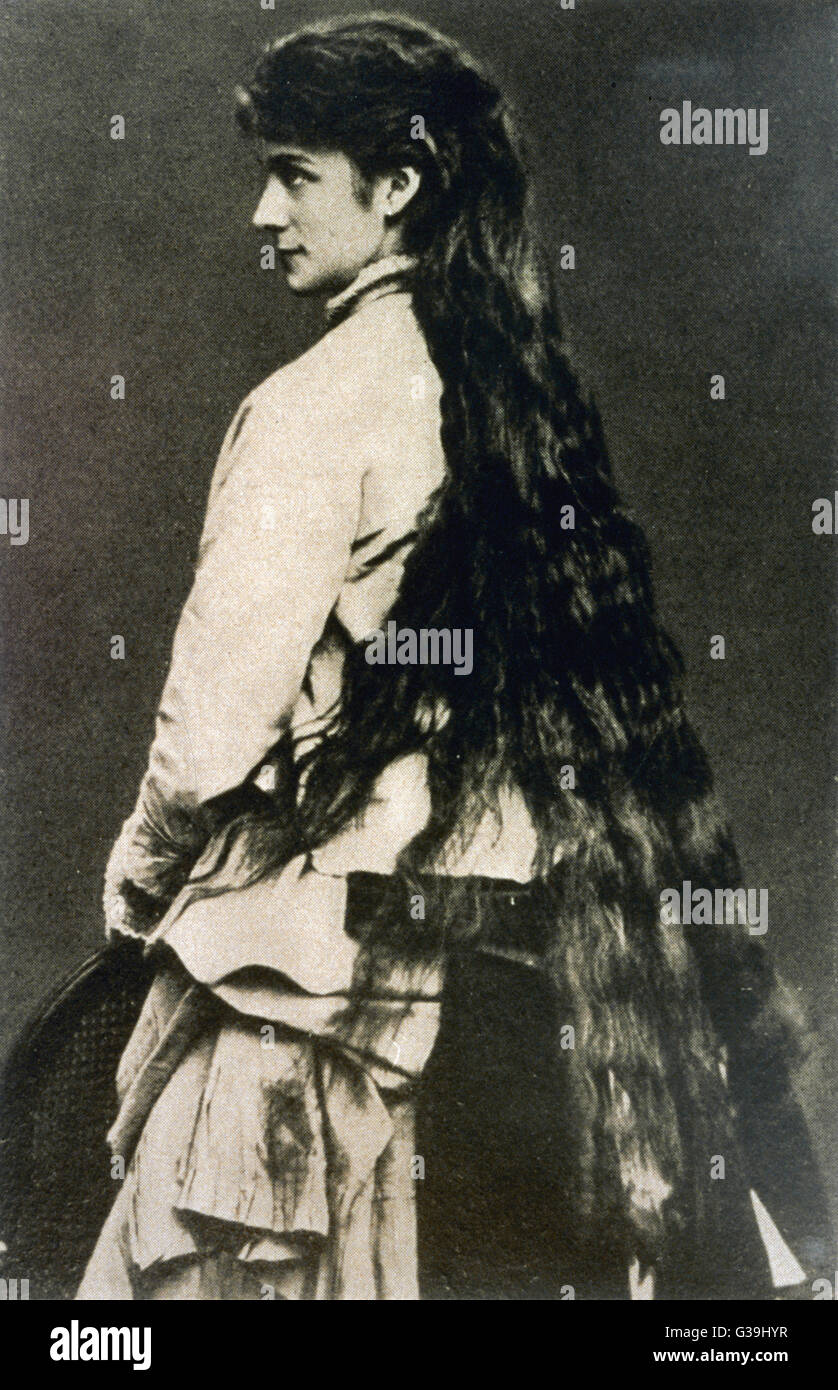 Prinzessin SOPHIE CHARLOTTE dieses Foto mit ihren langen Haaren gekämmt