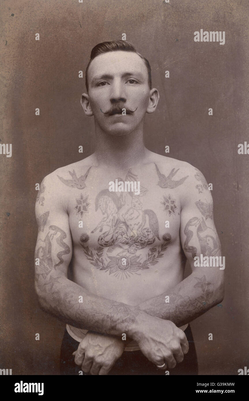 Nach Bevormundung einen indische Tattoo-Künstler, dem britischen Soldaten ist hoch dekoriert Datum: um 1900 Stockfoto