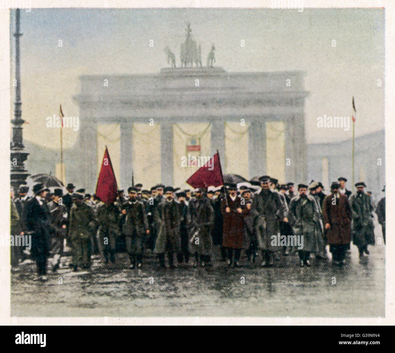 Linker Flügel Demonstrationen, die zur Bildung der Weimarer Republik Ebert führen.       Datum: 9. November 1918 Stockfoto