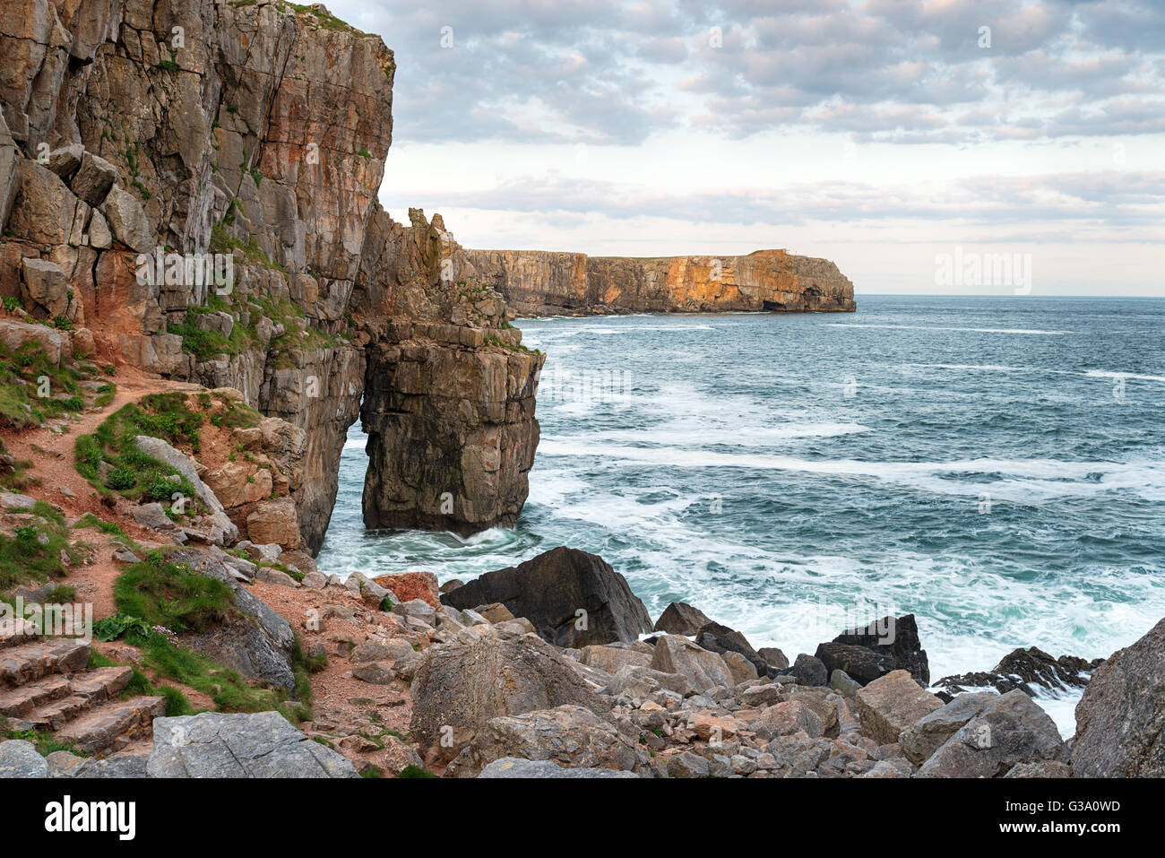Die felsige Küste bei St. Govan Kopf an der Küste von Pembrokeshire in Wales Stockfoto
