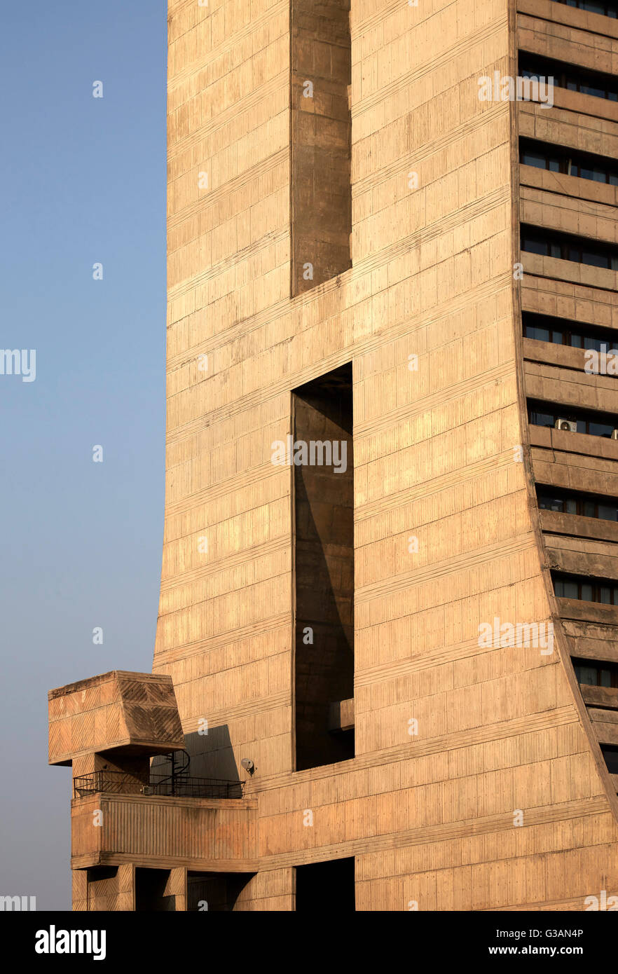 Detail. Palika Kendra, Büro von New Delhi Municipal Council (NDMC), Neu-Delhi, Indien. Architekt: Kuldip Singh, 1985. Stockfoto