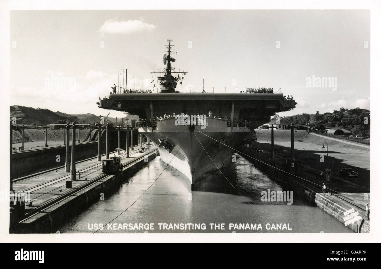 Die USS Kearsarge durchquert den Panamakanal Stockfoto