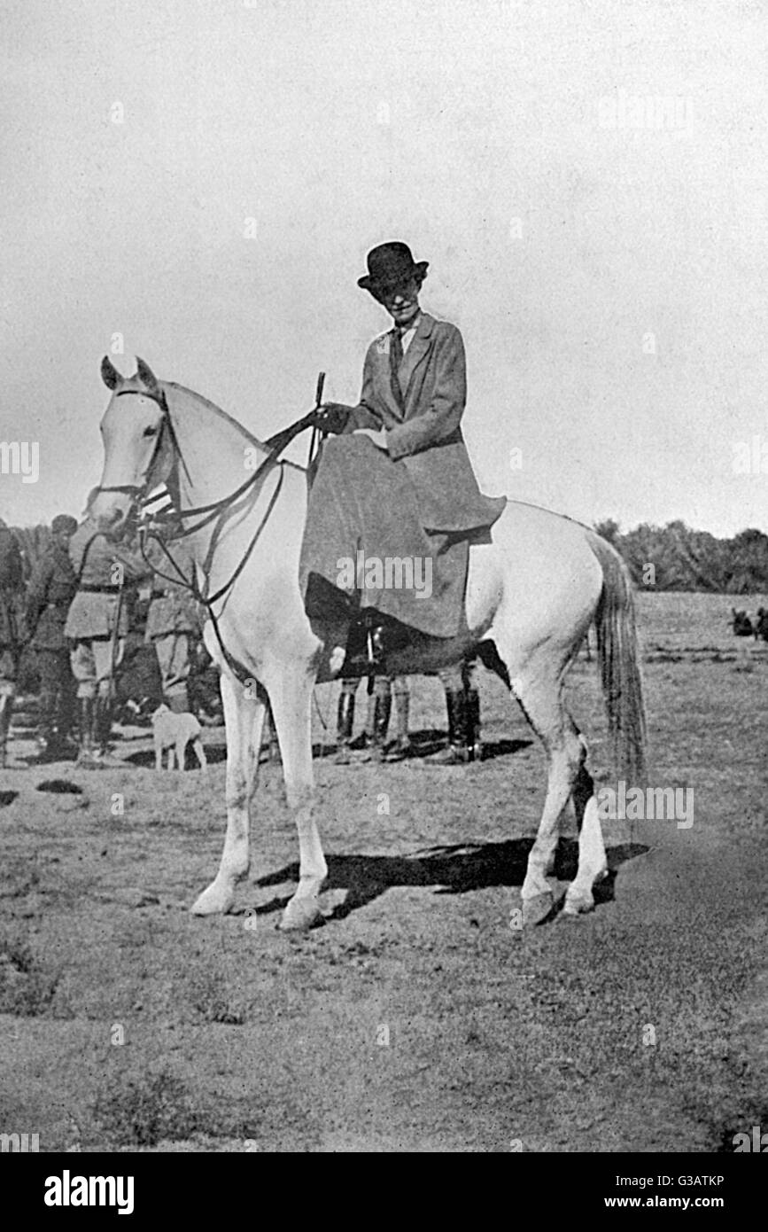 Gertrude Bell auf dem Pferderücken - Baghdad, Irak Stockfoto