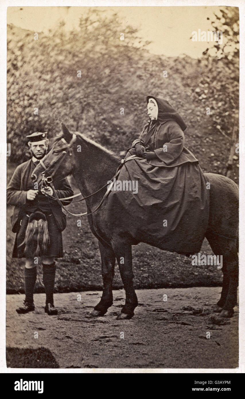 Königin VICTORIA mit ihrer Highland Diener John Brown, im Balmoral Datum: 1863 Stockfoto