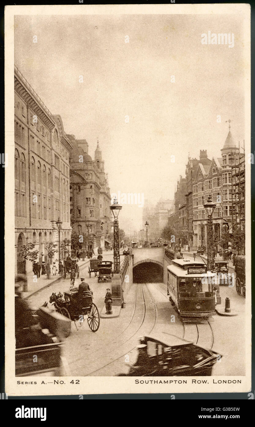 Southampton Row, Kingsway, mit Straßenbahn u-Bahn Datum: circa 1905 Stockfoto