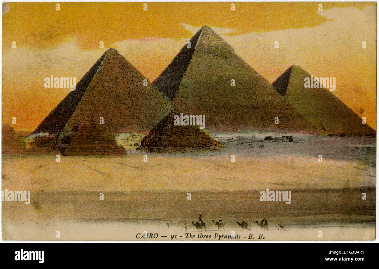 Die drei massive wichtigsten Pyramiden von Gizeh, eines der sieben  Weltwunder der Antike. Die Cheops-Pyramide behält einen Teil des  ursprünglichen Mauerwerk an der Spitze Datum: circa 1905 Stockfotografie -  Alamy