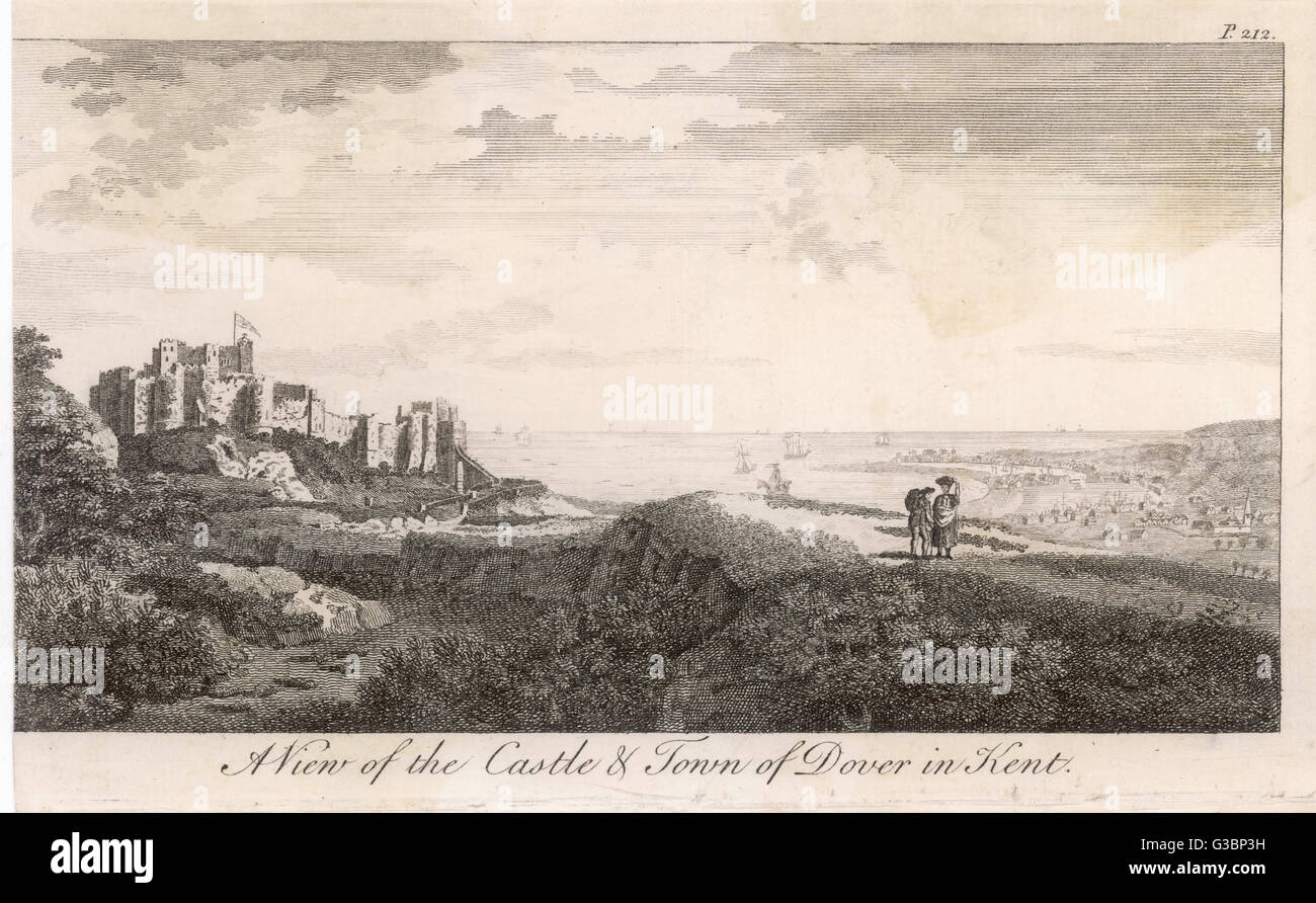 Eine Ansicht mit Dover Castle mit der Stadt gerade noch sichtbar in der Ferne.        Datum: 18. Jahrhundert Stockfoto