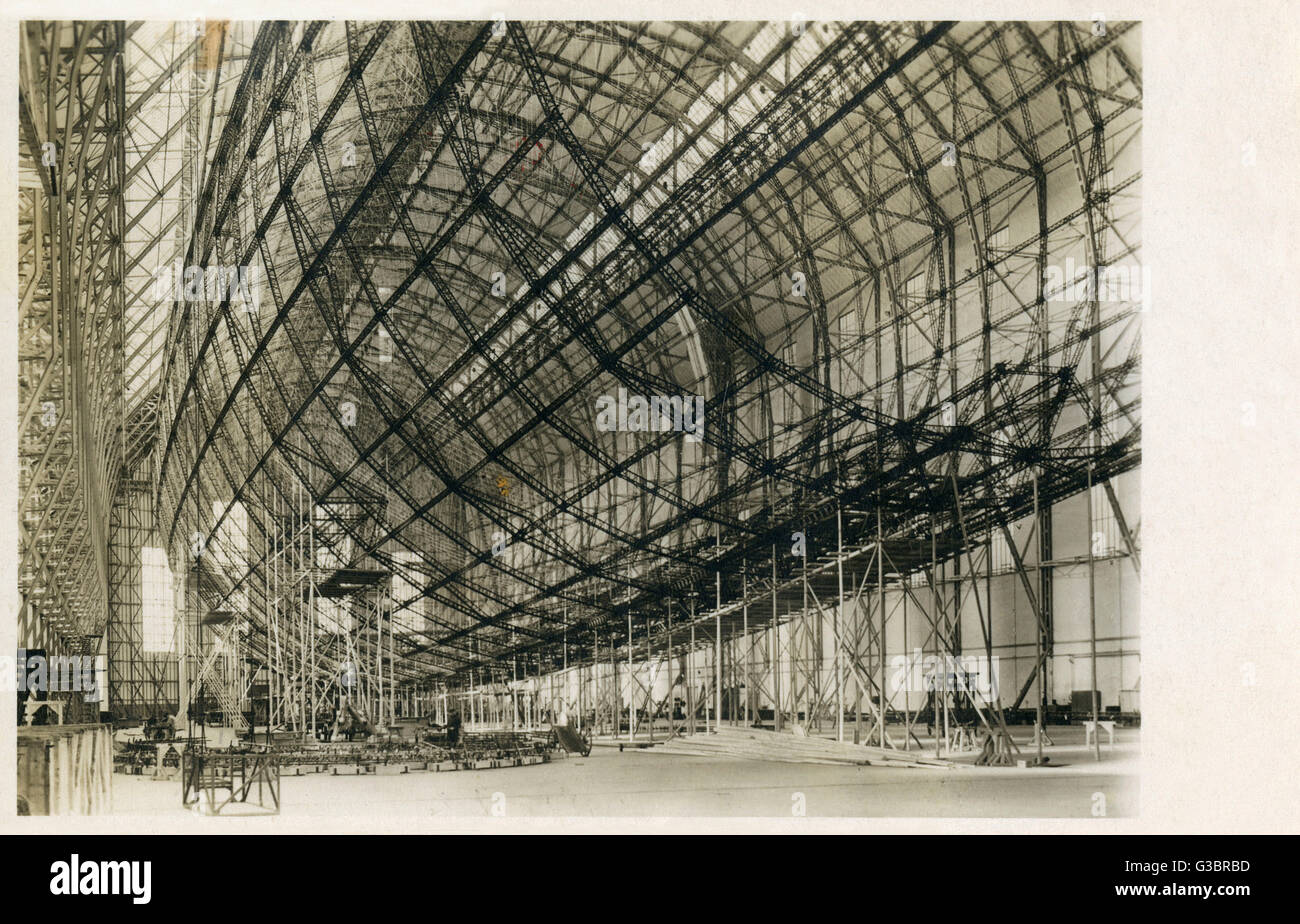 Aufbau der Rahmen der Zeppelin Hindenburg zerstört - Erstflug 1936 - durch einen Brand im Jahre 1937. Gebaut von Luftschiffbau Zeppelin.     Datum: ca. 1935 Stockfoto