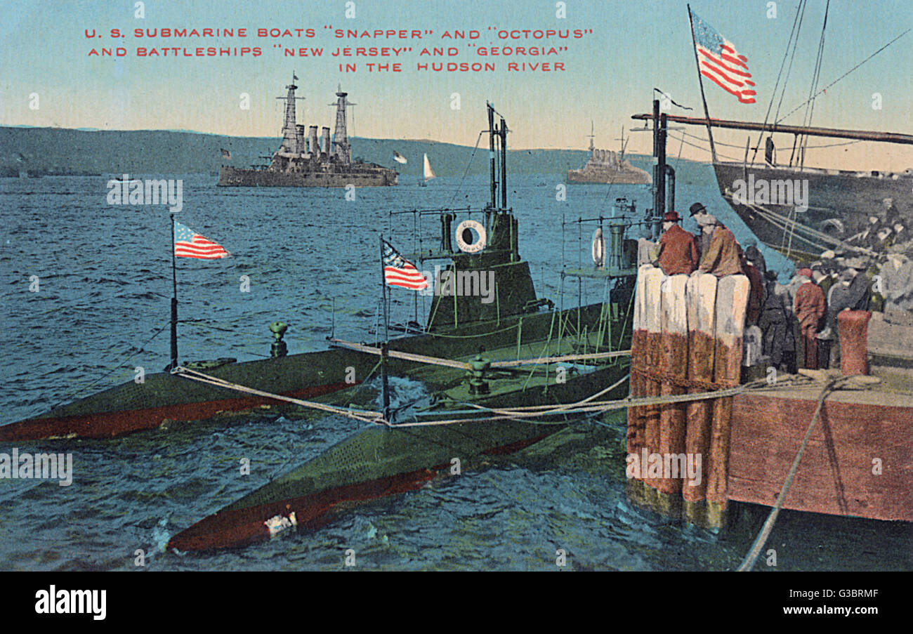 US-U-Boote und Schlachtschiffe, Hudson River, USA Stockfoto