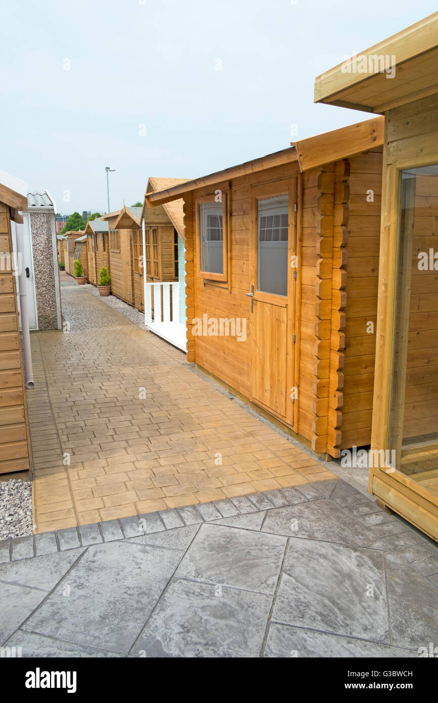 Tanalised Holz-Werkstatt, home-Office oder Sommerhäuser, Log Runde Konstruktion, gebaut von Redwood oder Kiefer, Lancashire, UK Stockfoto