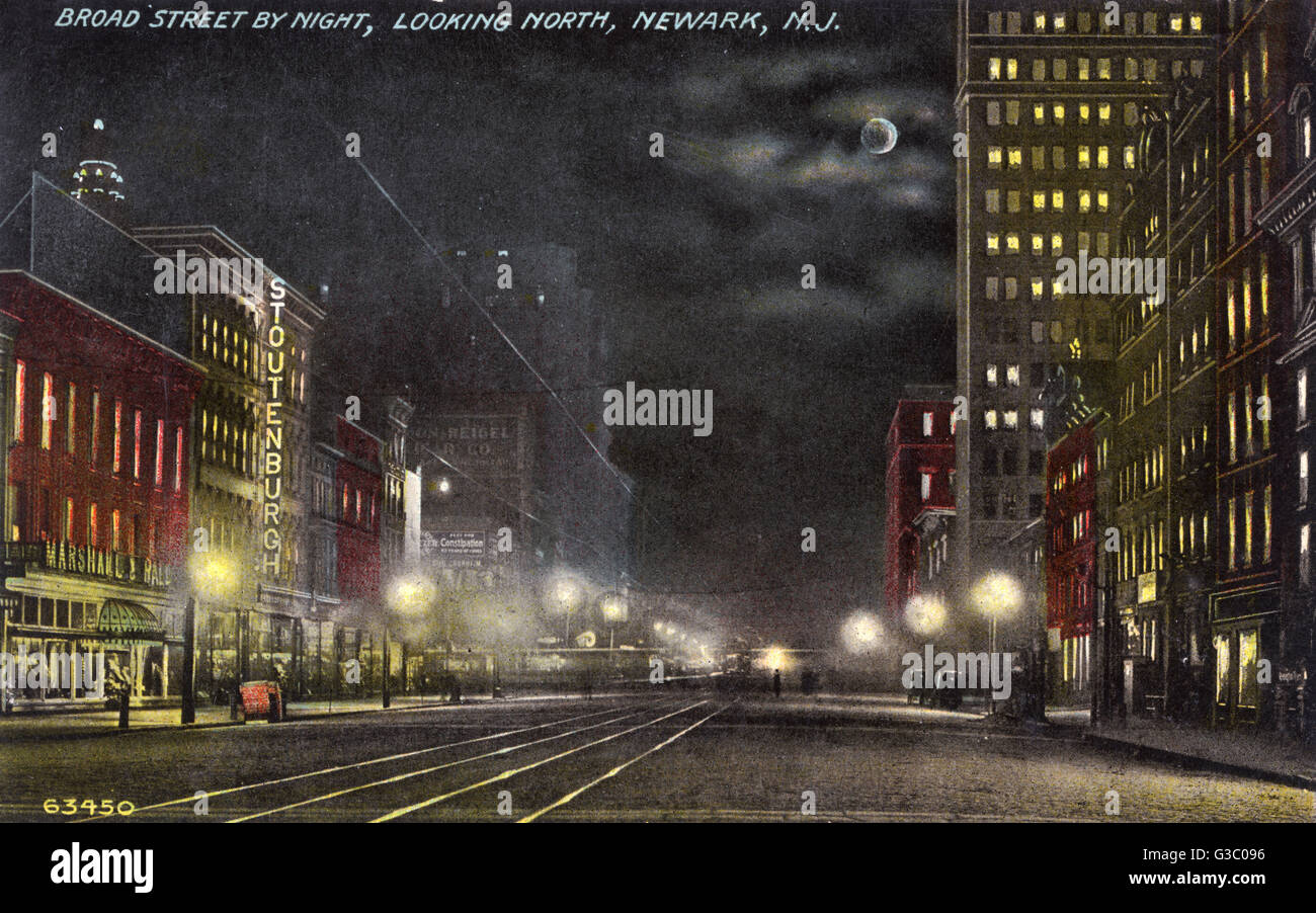 Nachtaufnahme der Broad Street, Newark, New Jersey, USA Stockfoto