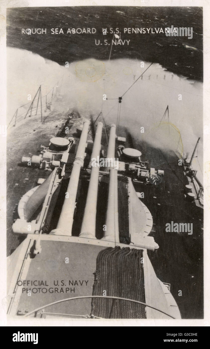 WW2 Uhr - Rough Sea an Bord der USS Pennsylvania - US Navy Stockfoto